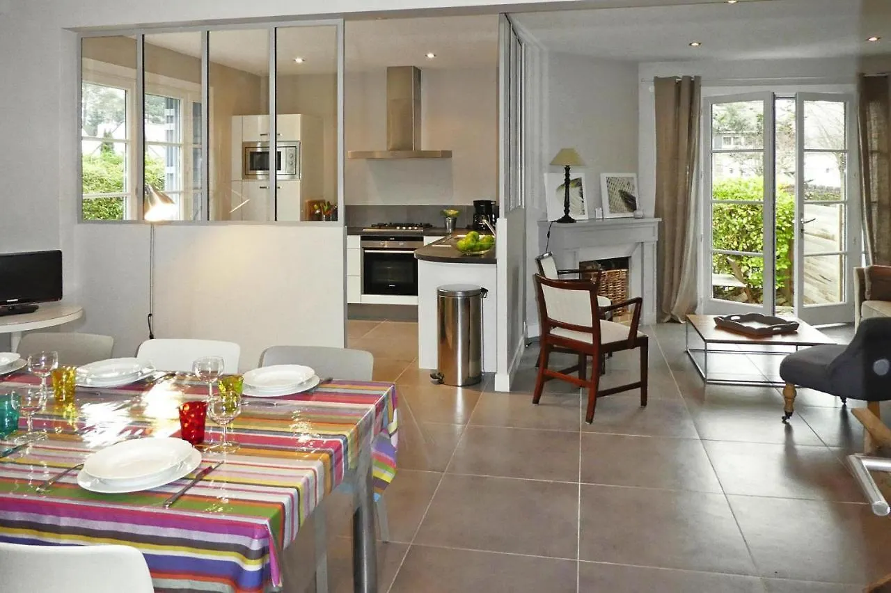 Semi-Detached House, Carnac Villa