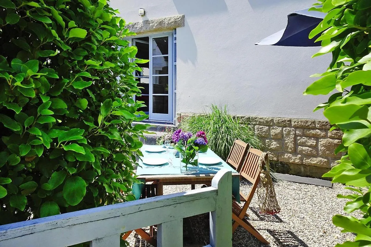 Semi-Detached House, Carnac Villa